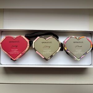 NEW In Box Set Of 3 Spongelle Heart Shape Body Bath Sponges Shower Peony Orchid